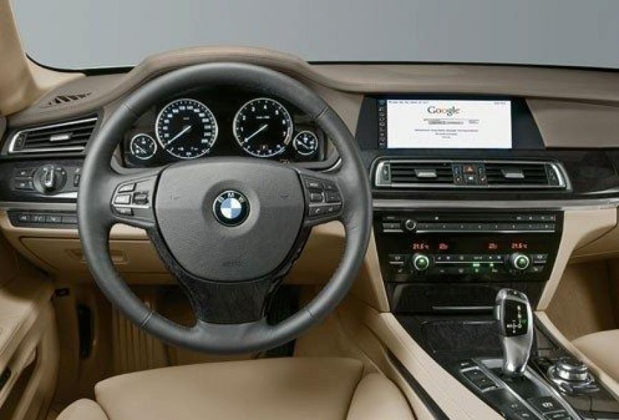  BMW 7-Series 2008 года  (фото 54 из 77)